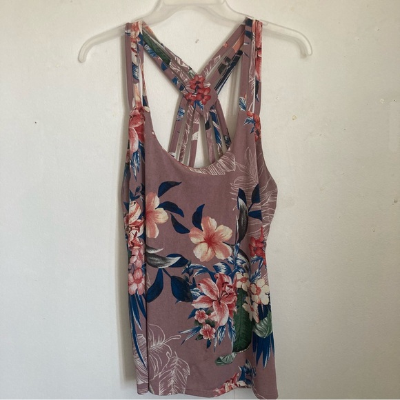 Modern Attraction | Tops | Lt Purple Floral Tank With Cute Strap Detail ...